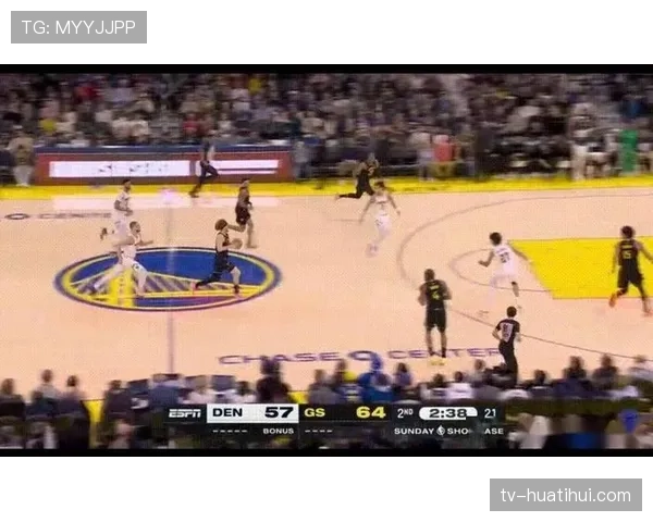 勇士防守端切断约基奇传球路线 迫使掘金进攻陷入个人模式 勇士防守端切断约基奇传球路线 迫使掘金进攻陷入个人模式